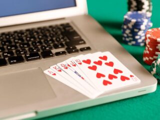 game mechanics casino, casino gaming psychology, emotional engagement casino, casino player behavior, casino game design, casino engagement strategies, casino retention techniques, casino user experience, casino game features, player motivation casino